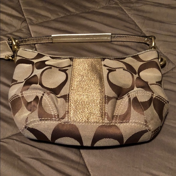 Small Coach handbag - Picture 3 of 3